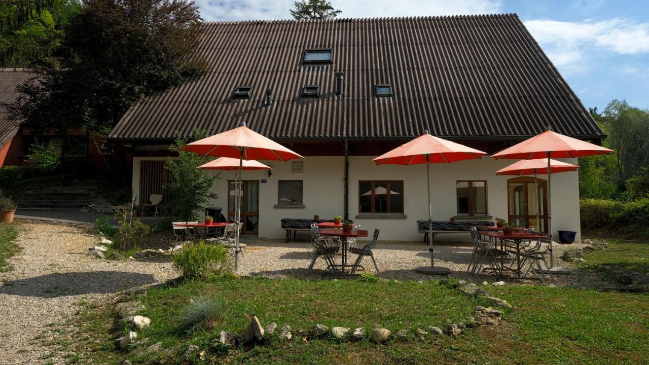 Delemont Youth Hostel Exterior photo